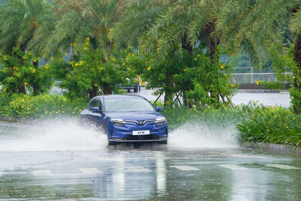 Giám khảo Xe của năm 2023: Tiết kiệm chi phí là ưu điểm đặc biệt của VinFast VF 8 Giám khảo Xe của năm 2023: Tiết kiệm chi phí là ưu điểm đặc biệt của VinFast VF 8