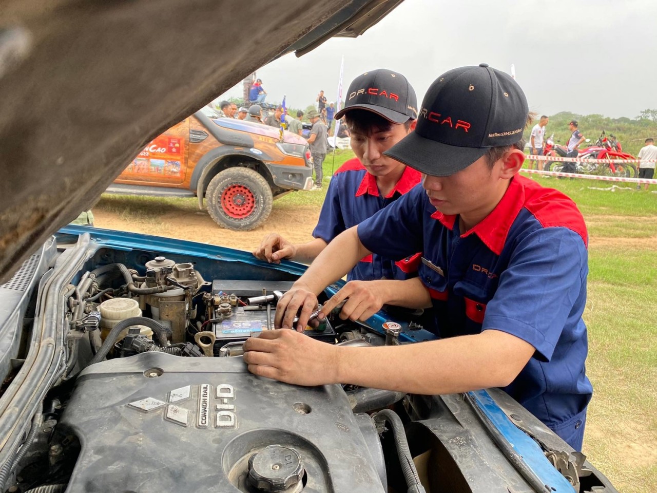 Câu lạc bộ bán tải địa hình Việt Nam (PVC) kỷ niệm 10 năm thành lập Câu lạc bộ bán tải địa hình Việt Nam (PVC) kỷ niệm 10 năm thành lập