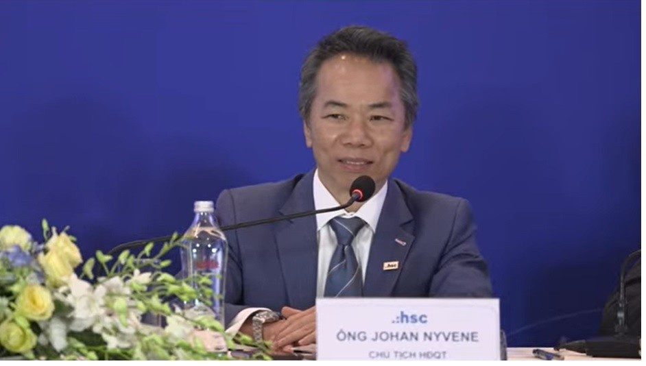 Lãnh đạo HSC: Chậm tăng vốn vì hàng trăm văn bản liên quan HFIC