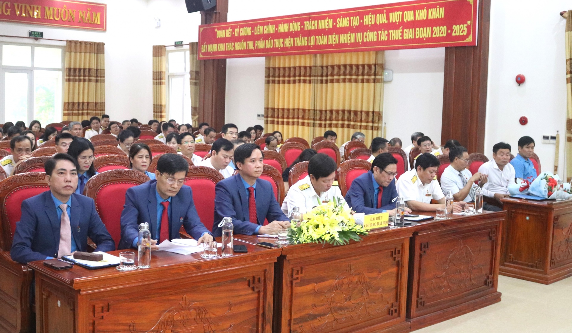 Quảng Bình: Tổ chức thành công đại hội điểm khối CĐCS trực thuộc LĐLĐ tỉnh. Quảng Bình: Tổ chức thành công đại hội điểm khối CĐCS trực thuộc LĐLĐ tỉnh.