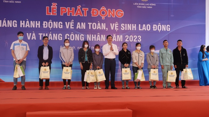 Bắc Ninh phát động Tháng Hành động về ATVSLĐ và Tháng Công nhân 2023 Bắc Ninh phát động Tháng Hành động về ATVSLĐ và Tháng Công nhân 2023