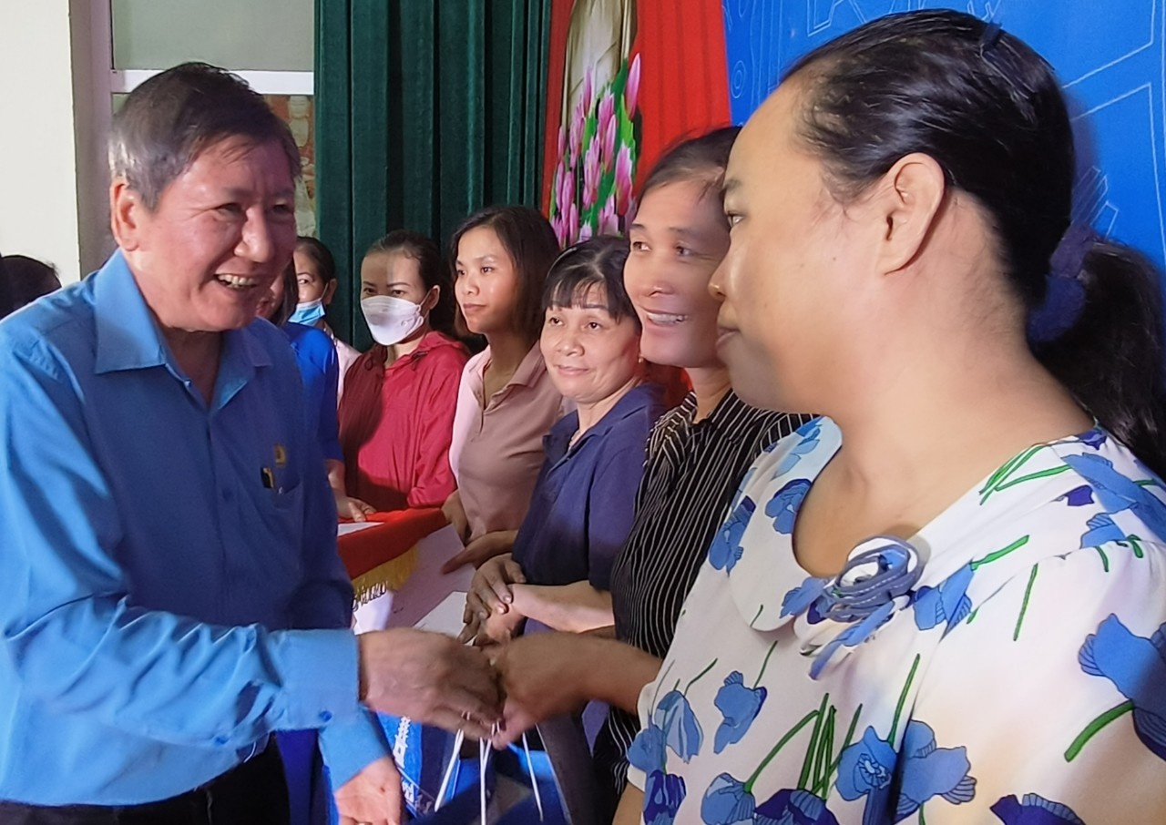 Nam Định bước vào Tháng Công nhân Nam Định bước vào Tháng Công nhân