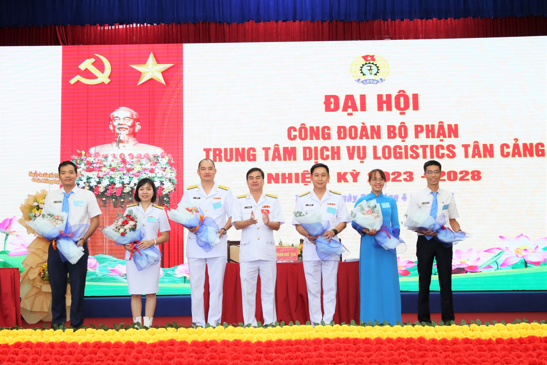 Công đoàn Trung tâm Dịch vụ Logistics Tân Cảng tổ chức Đại hội nhiệm kỳ 2023 - 2028 Công đoàn Trung tâm Dịch vụ Logistics Tân Cảng tổ chức Đại hội nhiệm kỳ 2023 - 2028