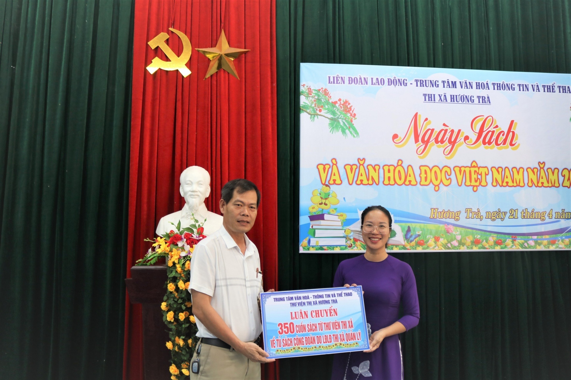 Tủ sách công đoàn - nơi lan tỏa văn hóa đọc trong đoàn viên, người lao động Tủ sách công đoàn - nơi lan tỏa văn hóa đọc trong đoàn viên, người lao động