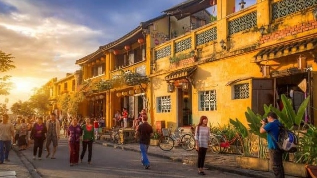 Lấy di tích nuôi di tích, có nên chăng?