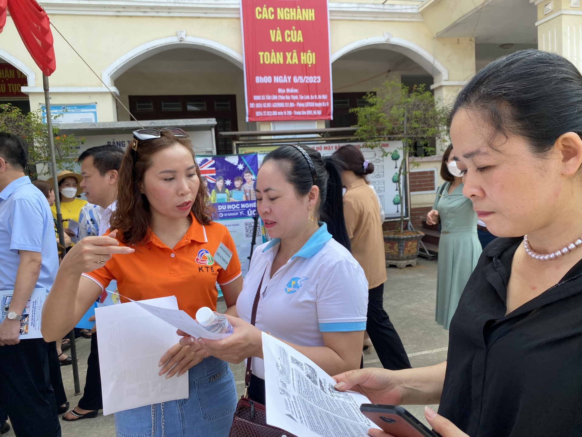 Nhiều lao động huyện Ba Vì (Hà Nội) có nhu cầu tìm kiếm việc làm phổ thông và XKLĐ Nhiều lao động huyện Ba Vì (Hà Nội) có nhu cầu tìm kiếm việc làm phổ thông và XKLĐ