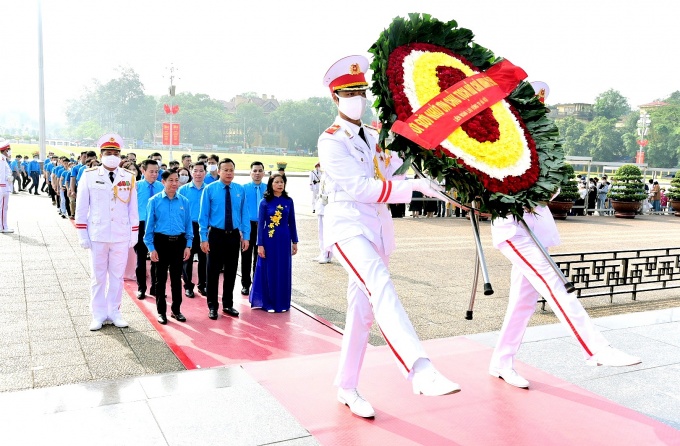 Tôn vinh 100 công nhân giỏi Thủ đô năm 2023