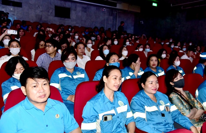 Tôn vinh 100 công nhân giỏi Thủ đô năm 2023