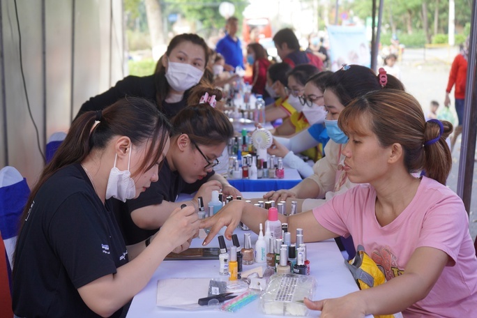 TP HCM: Nhiều hoạt động thiết thực hưởng ứng Tháng Công nhân năm 2023 TP HCM: Nhiều hoạt động thiết thực hưởng ứng Tháng Công nhân năm 2023