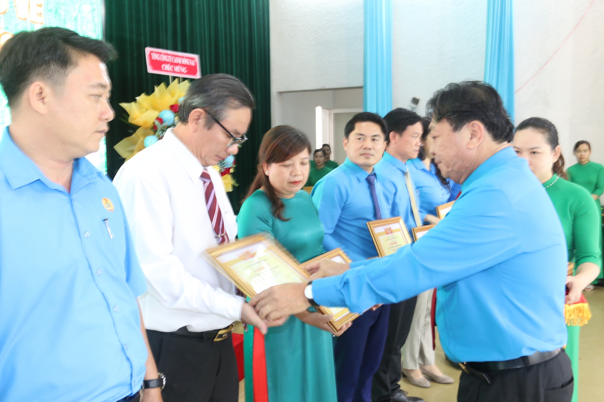 Công đoàn Cao su Việt Nam: Tháng Công nhân 2023 gắn liền với chăm lo, bảo vệ NLĐ Công đoàn Cao su Việt Nam: Tháng Công nhân 2023 gắn liền với chăm lo, bảo vệ NLĐ