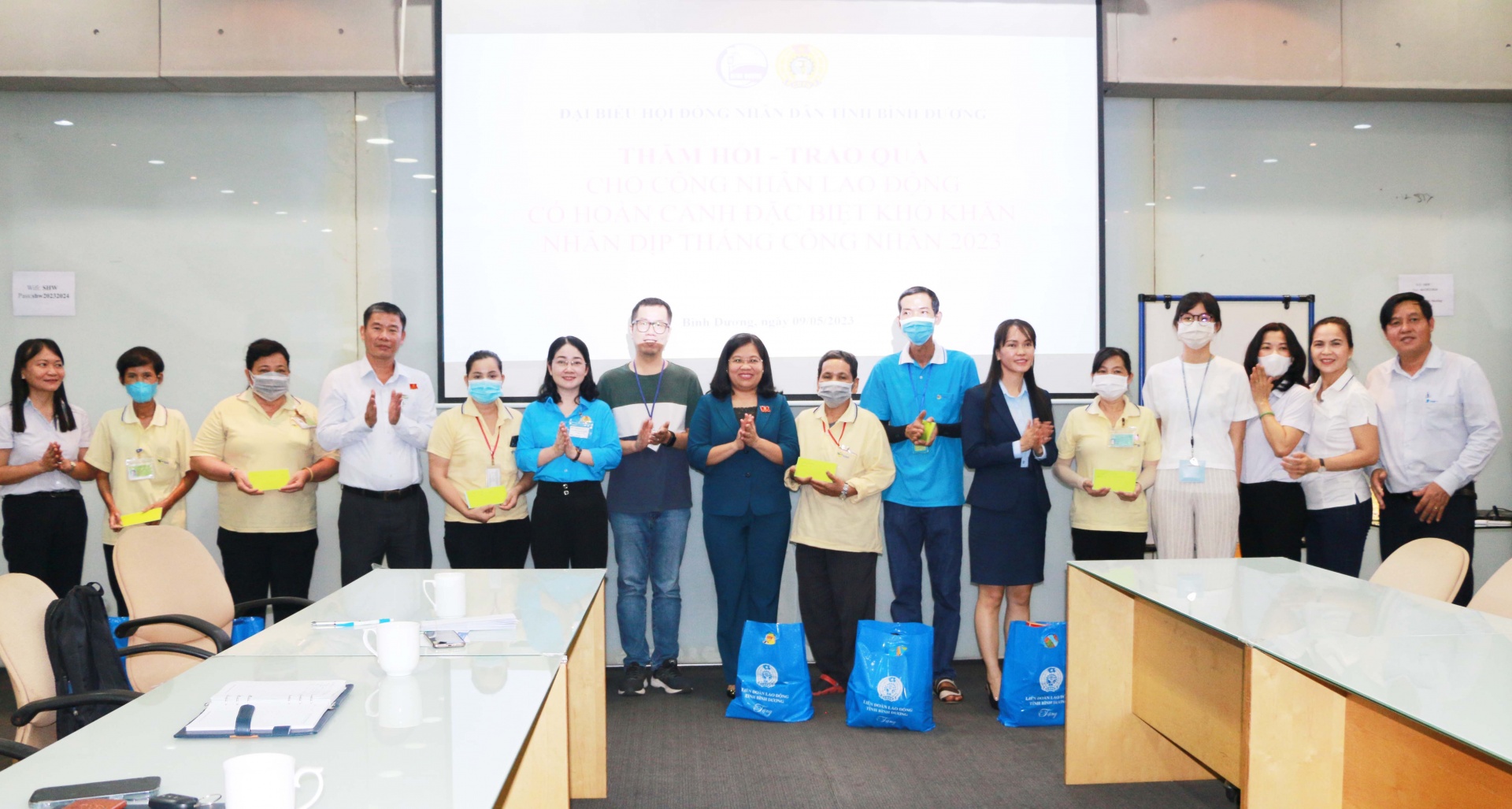 Niềm xúc động của nữ công nhân Bình Dương mắc bệnh hiểm nghèo Niềm xúc động của nữ công nhân Bình Dương mắc bệnh hiểm nghèo