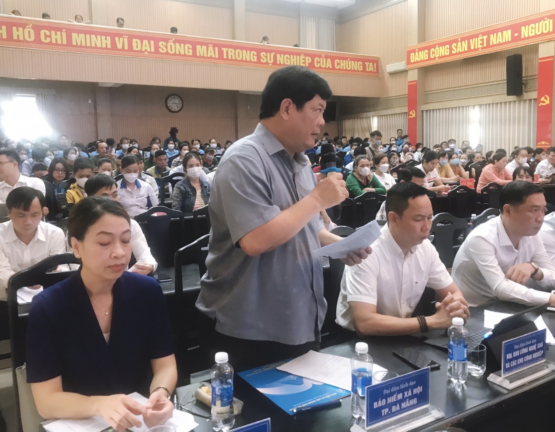 Chủ doanh nghiệp nợ BHXH bỏ trốn, Công nhân Đà Nẵng kiến nghị Quốc hội sửa đổi luật Chủ doanh nghiệp nợ BHXH bỏ trốn, Công nhân Đà Nẵng kiến nghị Quốc hội sửa đổi luật