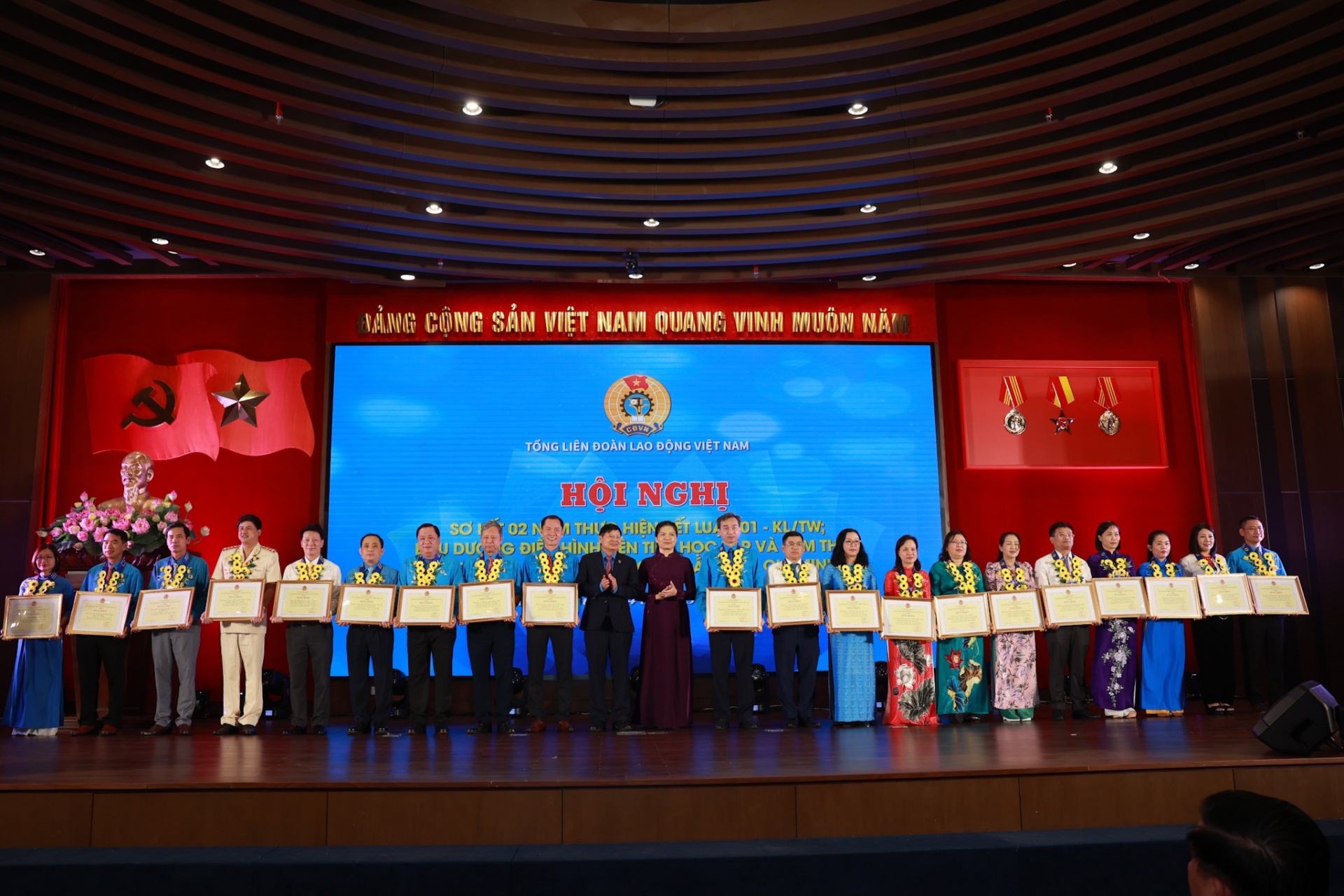 Tư tưởng Hồ Chí Minh là kim chỉ nam cho mọi hoạt động của tổ chức Công đoàn