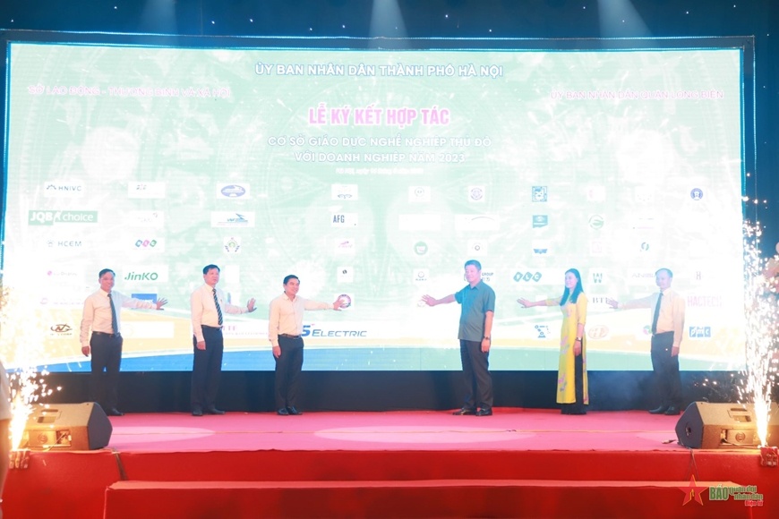 Thành phố Hà Nội đẩy mạnh công tác đào tạo nghề gắn với thị trường lao động Thành phố Hà Nội đẩy mạnh công tác đào tạo nghề gắn với thị trường lao động