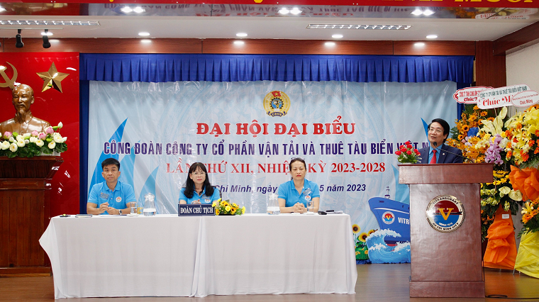 Công đoàn Vitranschart: Tiếp tục chăm lo tốt đội ngũ sỹ quan, thuyền viên Công đoàn Vitranschart: Tiếp tục chăm lo tốt đội ngũ sỹ quan, thuyền viên