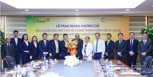 LPBank đạt hai chứng chỉ tiêu chuẩn bảo mật quốc tế  ảnh 2
