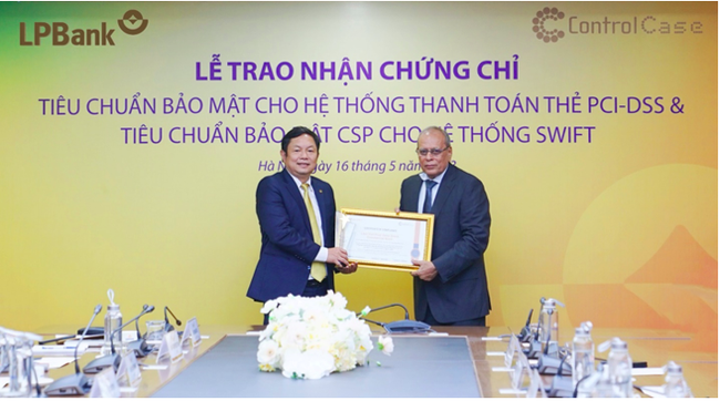 LPBank đạt hai chứng chỉ tiêu chuẩn bảo mật quốc tế  ảnh 1