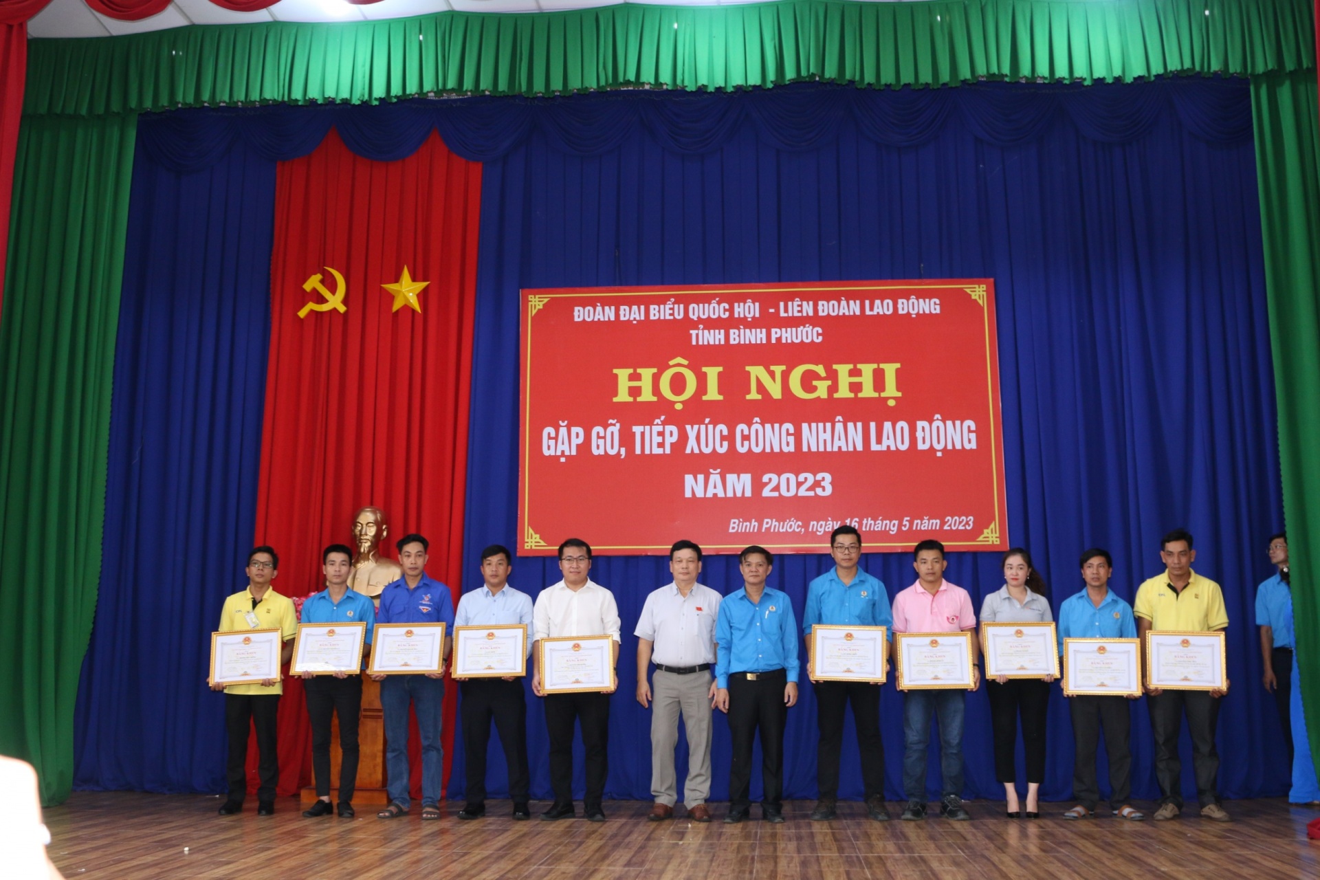 Công nhân lao động Bình Phước đặt câu hỏi về việc làm, an ninh trật tự, an sinh xã hội