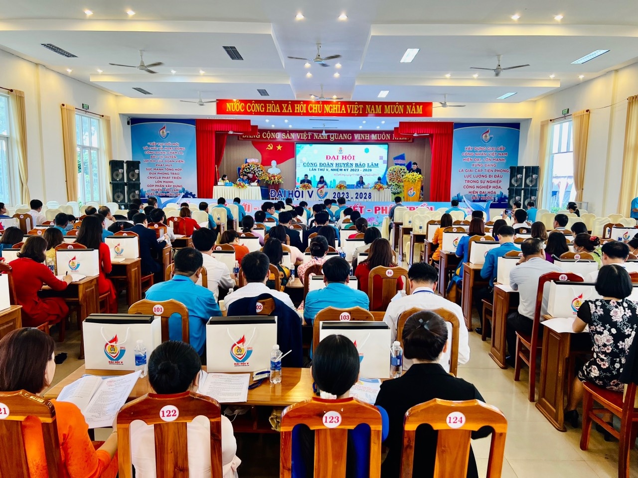 Công đoàn huyện Bảo Lâm đổi mới hoạt động trong tình hình mới Công đoàn huyện Bảo Lâm đổi mới hoạt động trong tình hình mới