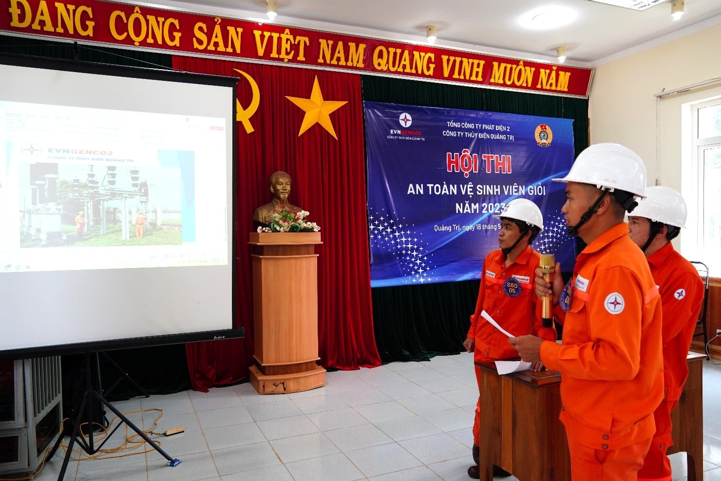 Nâng cao nhận thức, kỹ năng về an toàn, vệ sinh lao động cho người lao động ngành Điện