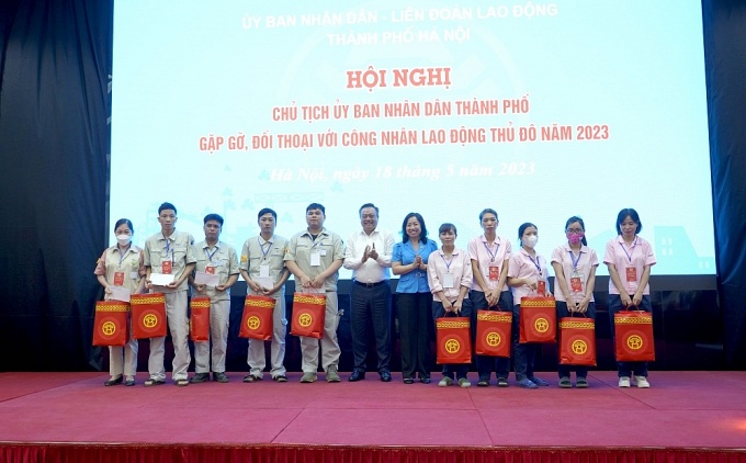 Chủ tịch UBND Thành phố đối thoại với công nhân lao động Thủ đô năm 2023