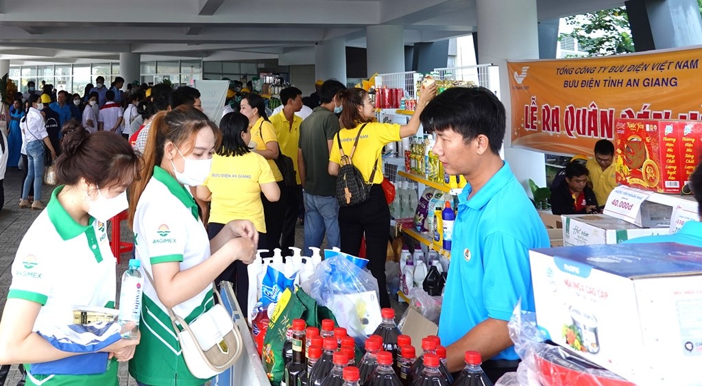 Chương trình 1734: Điểm tựa cho người lao động ở An Giang