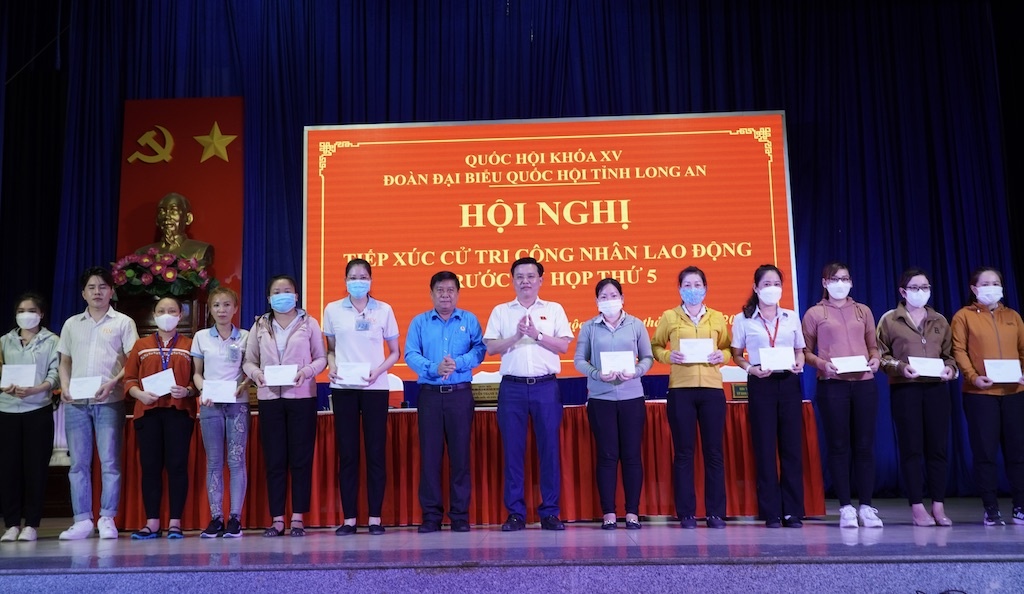 Đoàn viên, người lao động quan tâm đến việc làm và an sinh xã hội