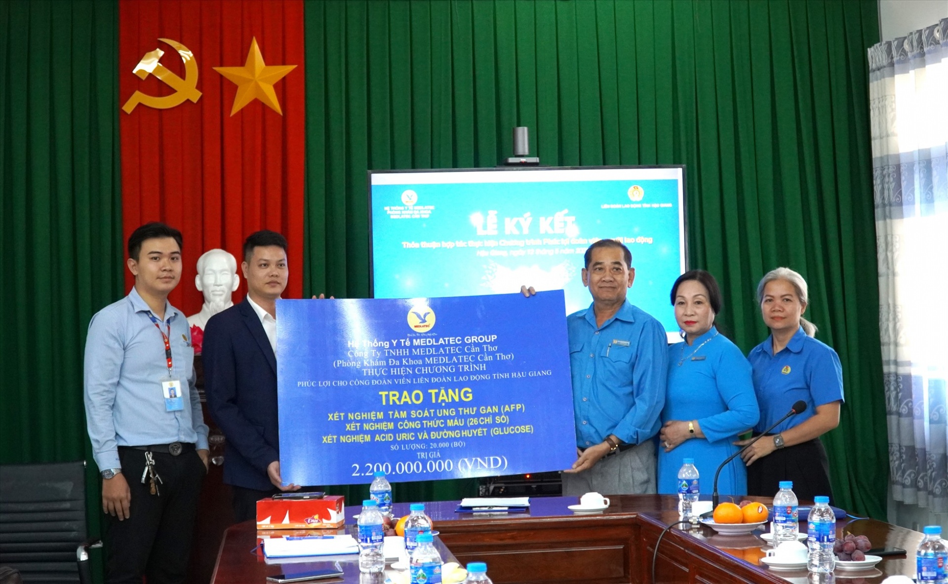 Hậu Giang: Ký kết hợp tác chăm sóc sức khỏe đoàn viên, người lao động