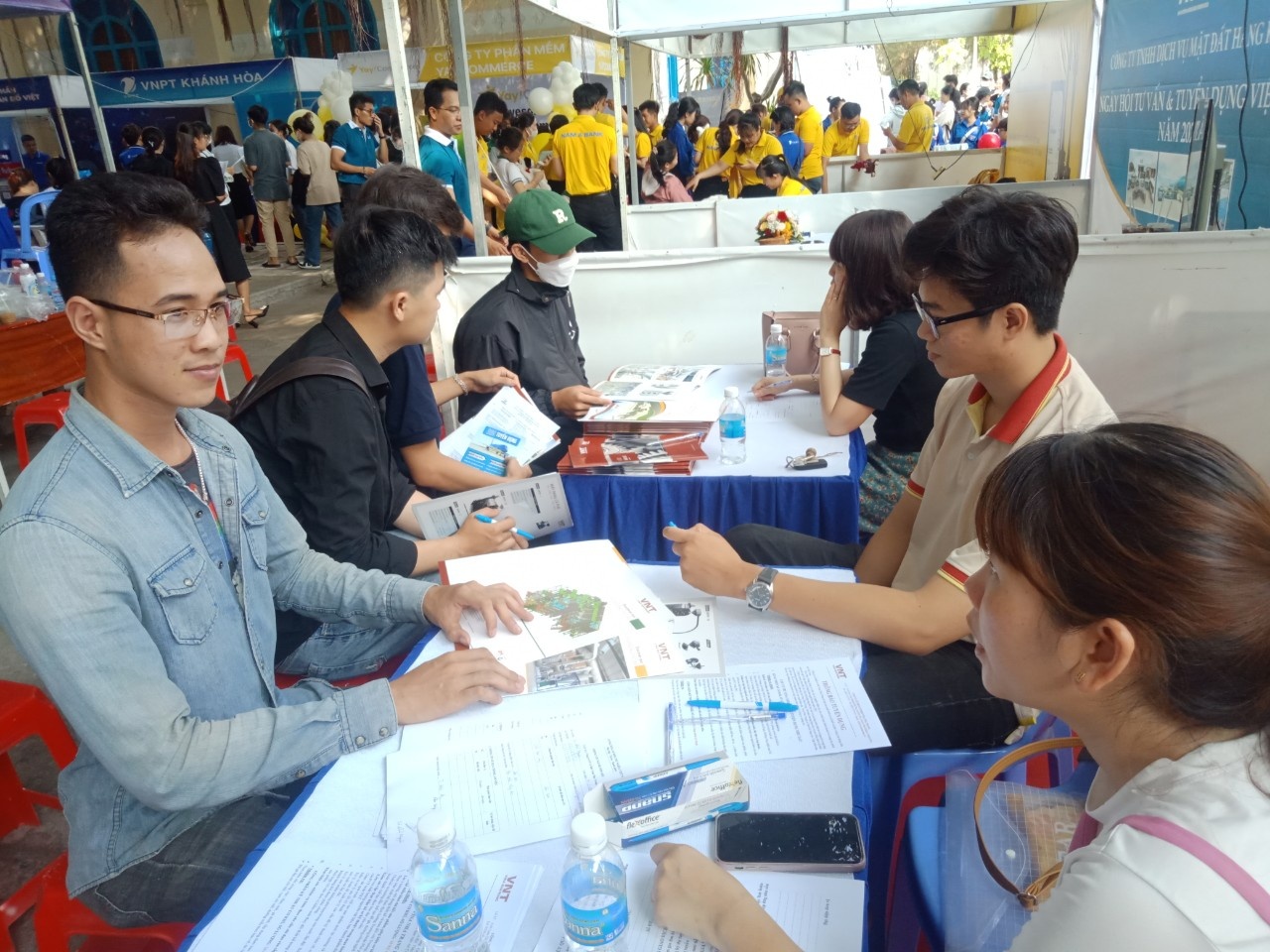 Khánh Hòa: Các doanh nghiệp đang có nhu cầu tuyển dụng hơn 3.000 người lao động Khánh Hòa: Các doanh nghiệp đang có nhu cầu tuyển dụng hơn 3.000 người lao động