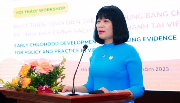 Hơn 1000 công nhân được đào tạo miễn phí kỹ năng làm cha mẹ tích cực Hơn 1000 công nhân được đào tạo miễn phí kỹ năng làm cha mẹ tích cực