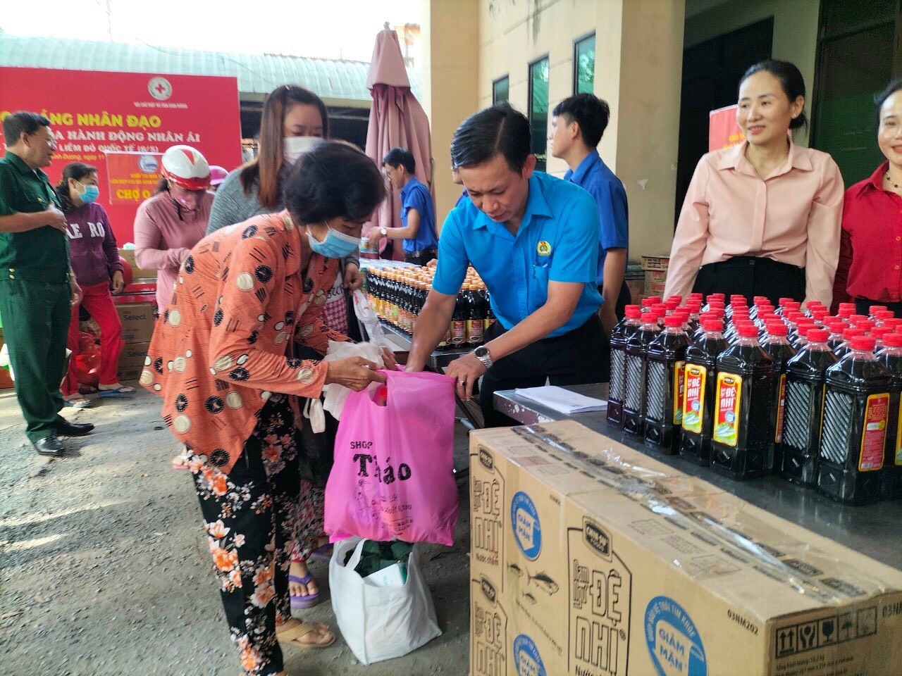 Bình Dương tổ chức nhiều hoạt động chăm lo người lao động Bình Dương tổ chức nhiều hoạt động chăm lo người lao động