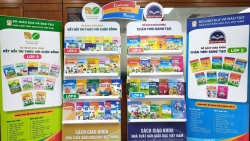 Sách giáo khoa vẫn nóng hổi câu chuyện mọi nhà
