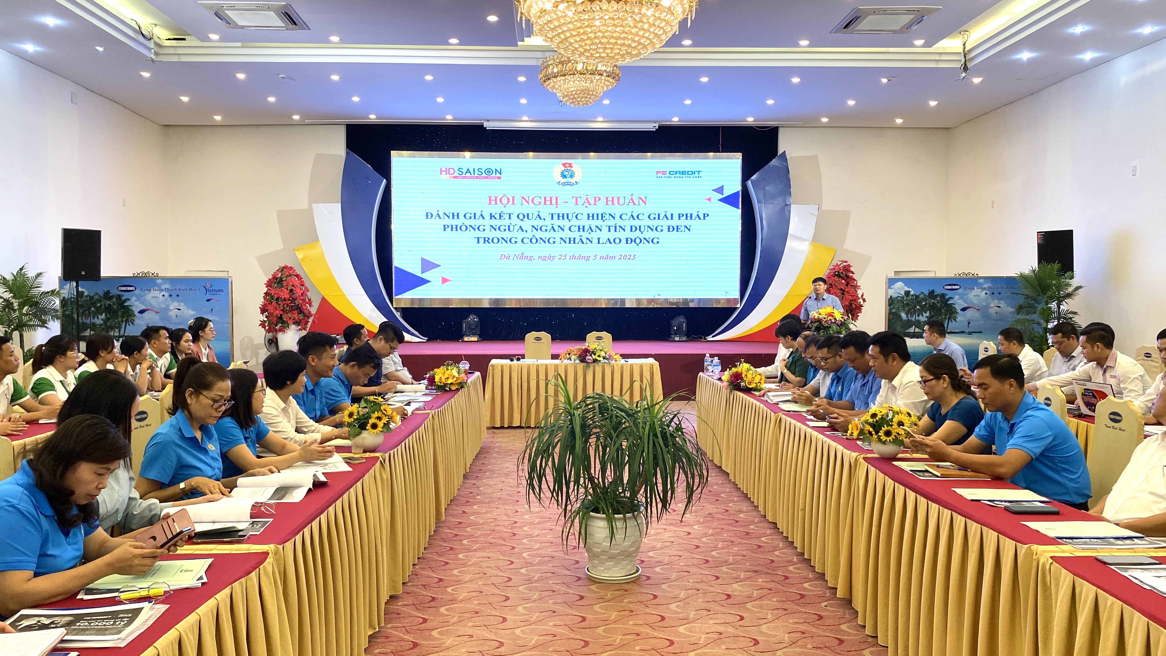 Các cấp công đoàn cần quyết liệt hơn trong triển khai gói vay cho công nhân