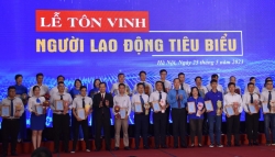 Tôn vinh người lao động tiêu biểu: Khơi dậy tiềm năng, trí tuệ của CNVCLĐ