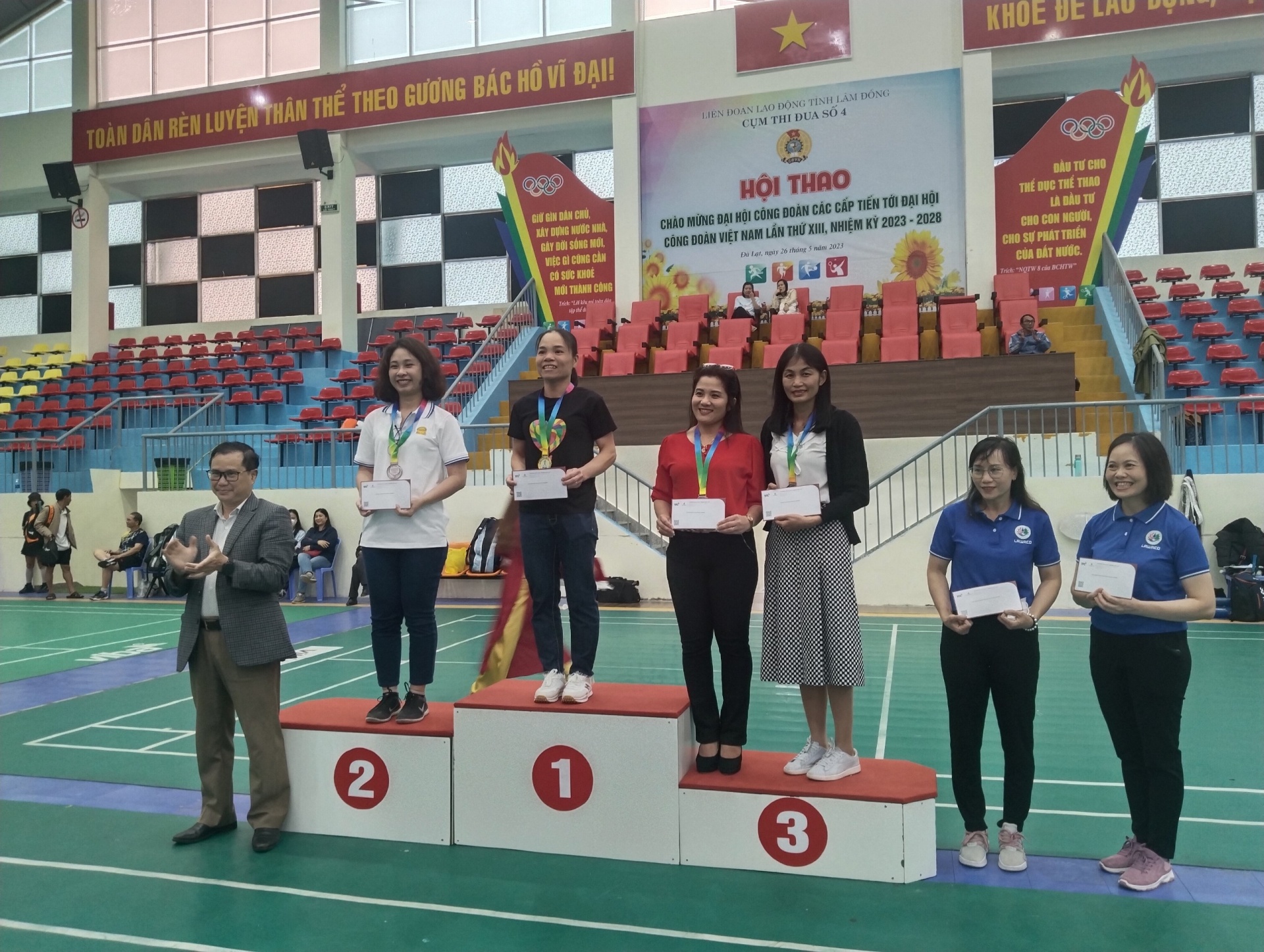 Sôi nổi hội thao chào mừng Đại hội Công đoàn tỉnh Lâm Đồng Sôi nổi hội thao chào mừng Đại hội Công đoàn tỉnh Lâm Đồng