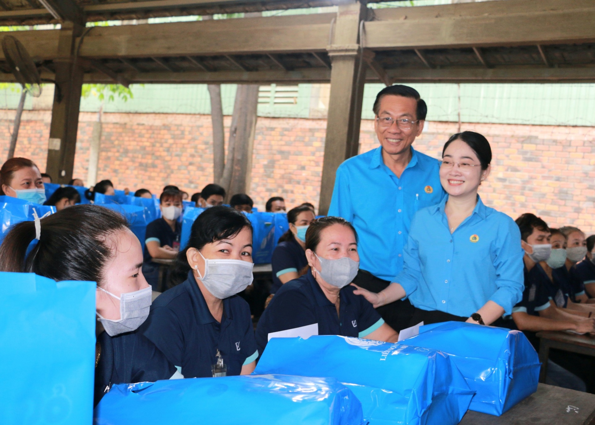 Công đoàn tỉnh Bình Dương triển khai Nghị quyết số 02 của Bộ Chính trị Công đoàn tỉnh Bình Dương triển khai Nghị quyết số 02 của Bộ Chính trị