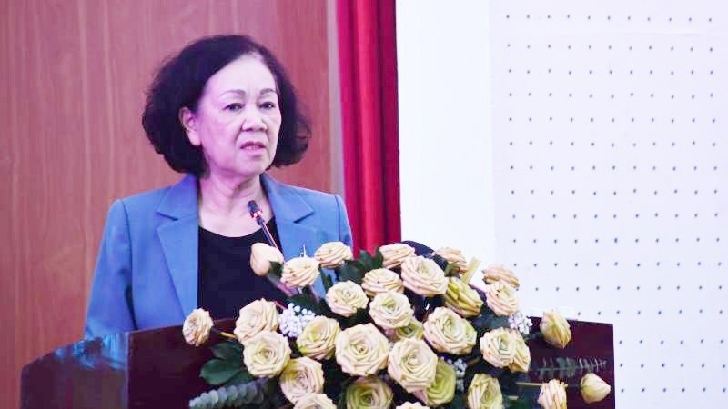 Đồng chí Trương Thị Mai phát biểu chỉ  đạo tại buổi làm việc.