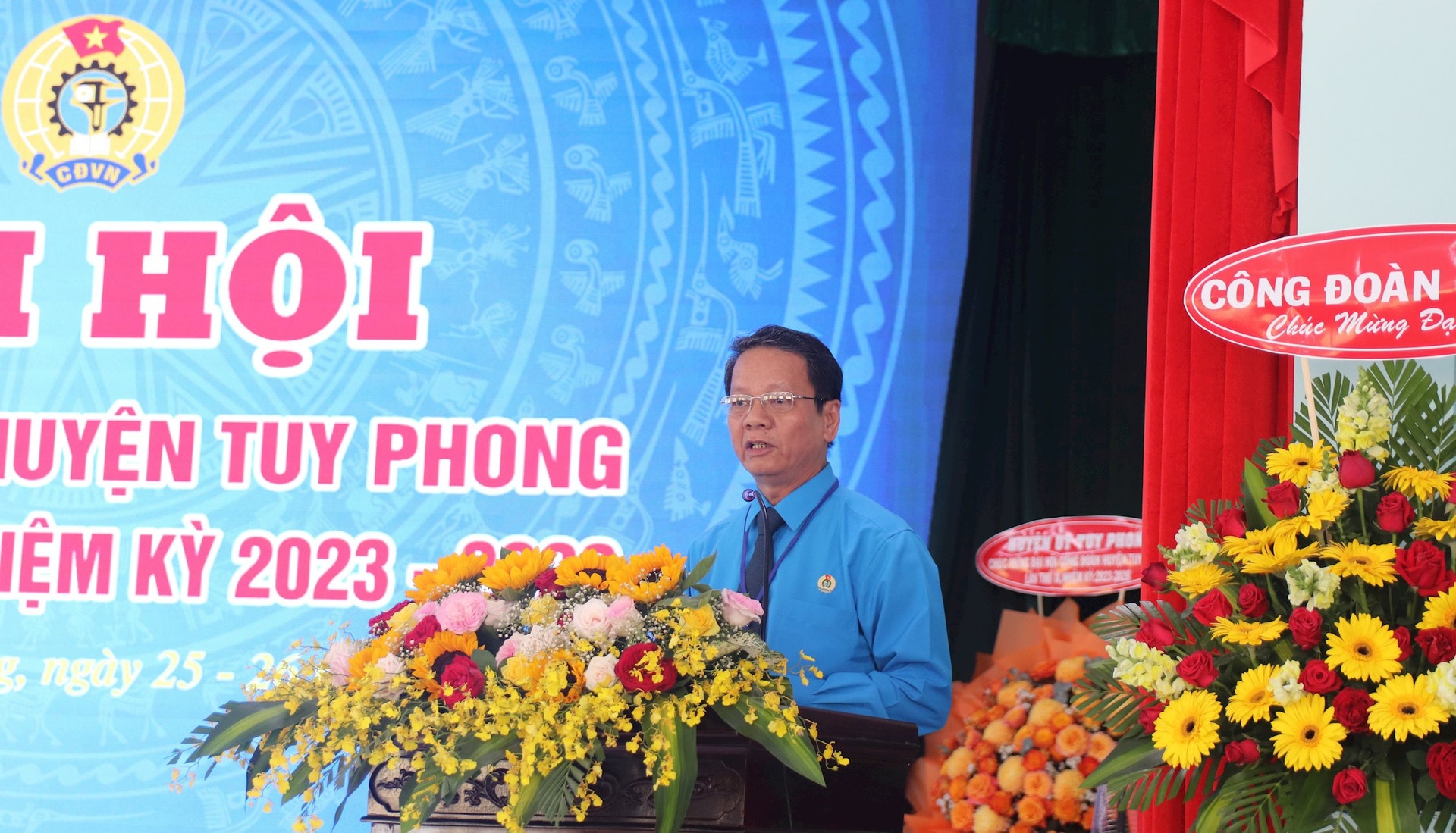 Đại hội điểm Công đoàn huyện Tuy Phong: Đổi mới để chăm lo tốt NLĐ Đại hội điểm Công đoàn huyện Tuy Phong: Đổi mới để chăm lo tốt NLĐ