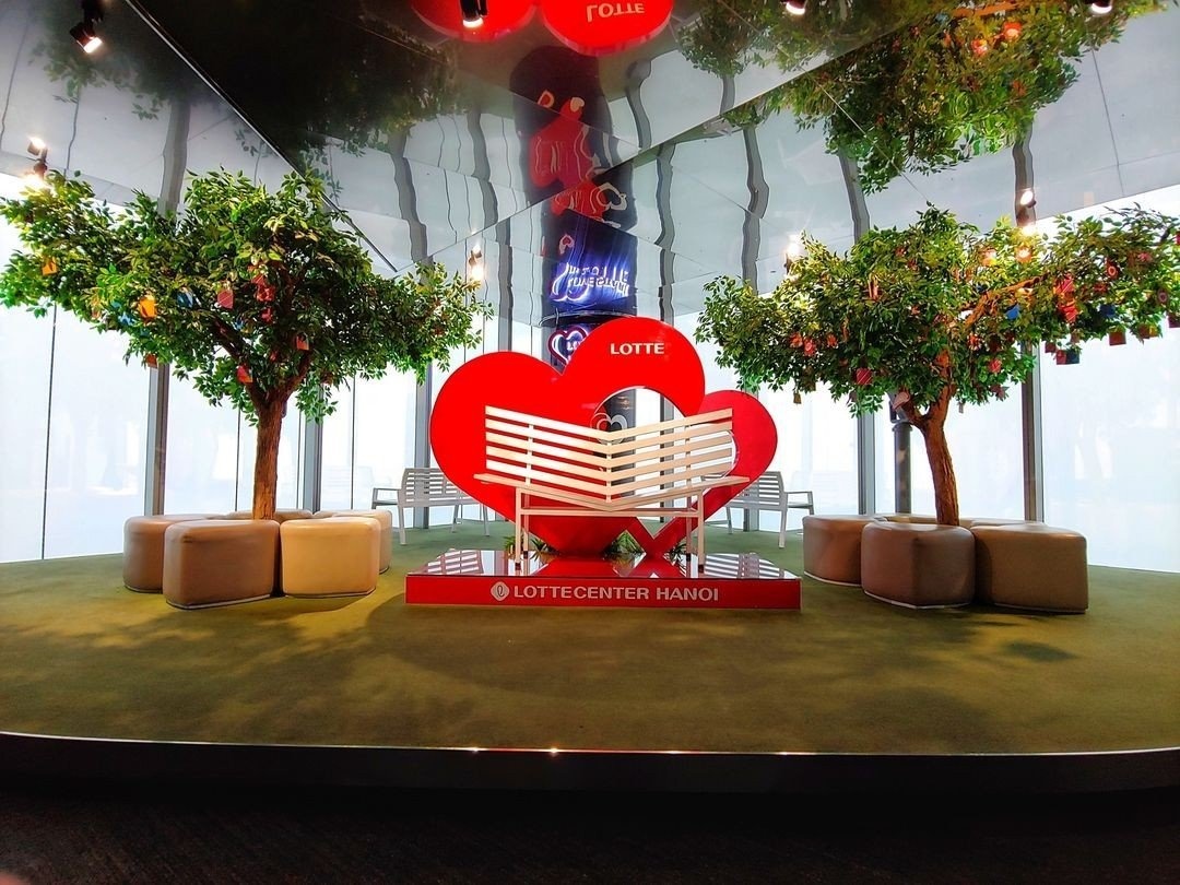 LOTTE CENTER HANOI tuyển dụng 6 nhân viên đài quan sát