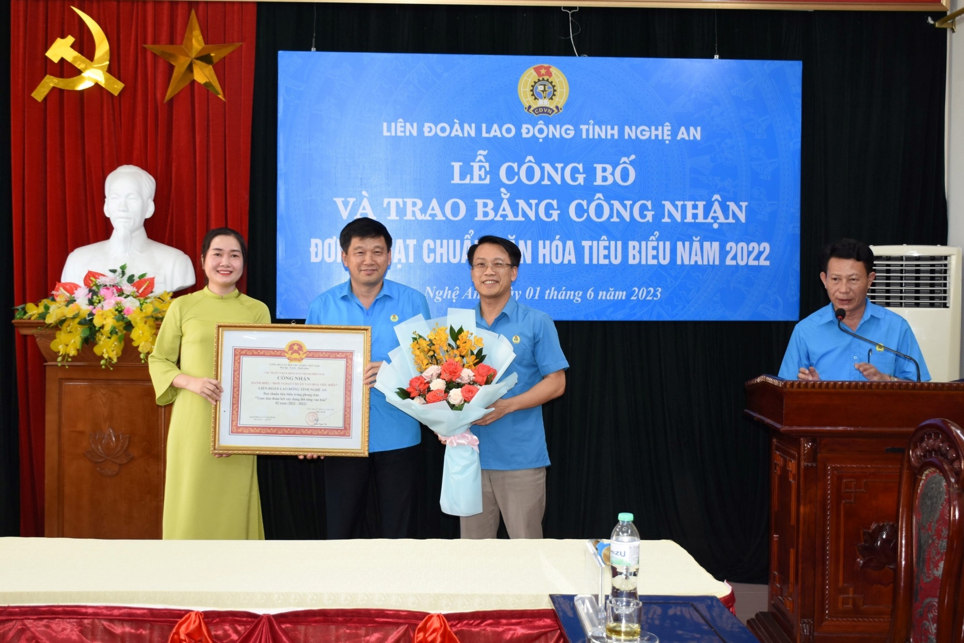 Nỗ lực thực hiện tốt các nhiệm vụ đề ra Đoàn viên cơ quan LĐLĐ tỉnh Nghệ An nỗ lực thực hiện tốt các nhiệm vụ đề ra