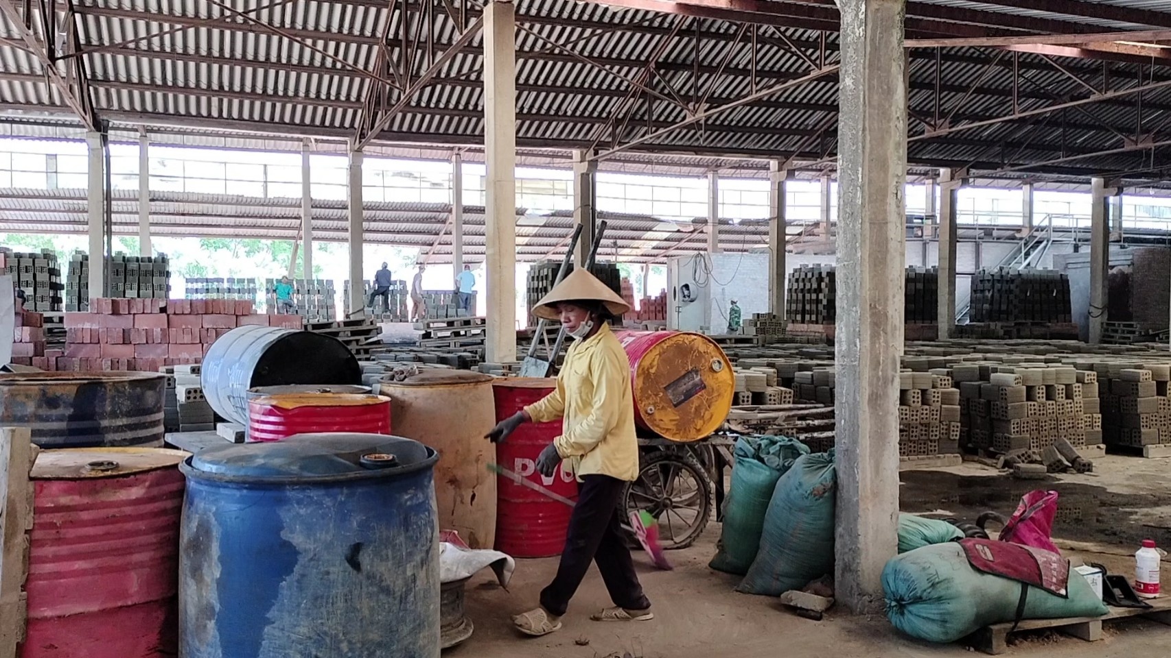 LĐLĐ huyện A Lưới chú trọng công tác an toàn, vệ sinh lao động