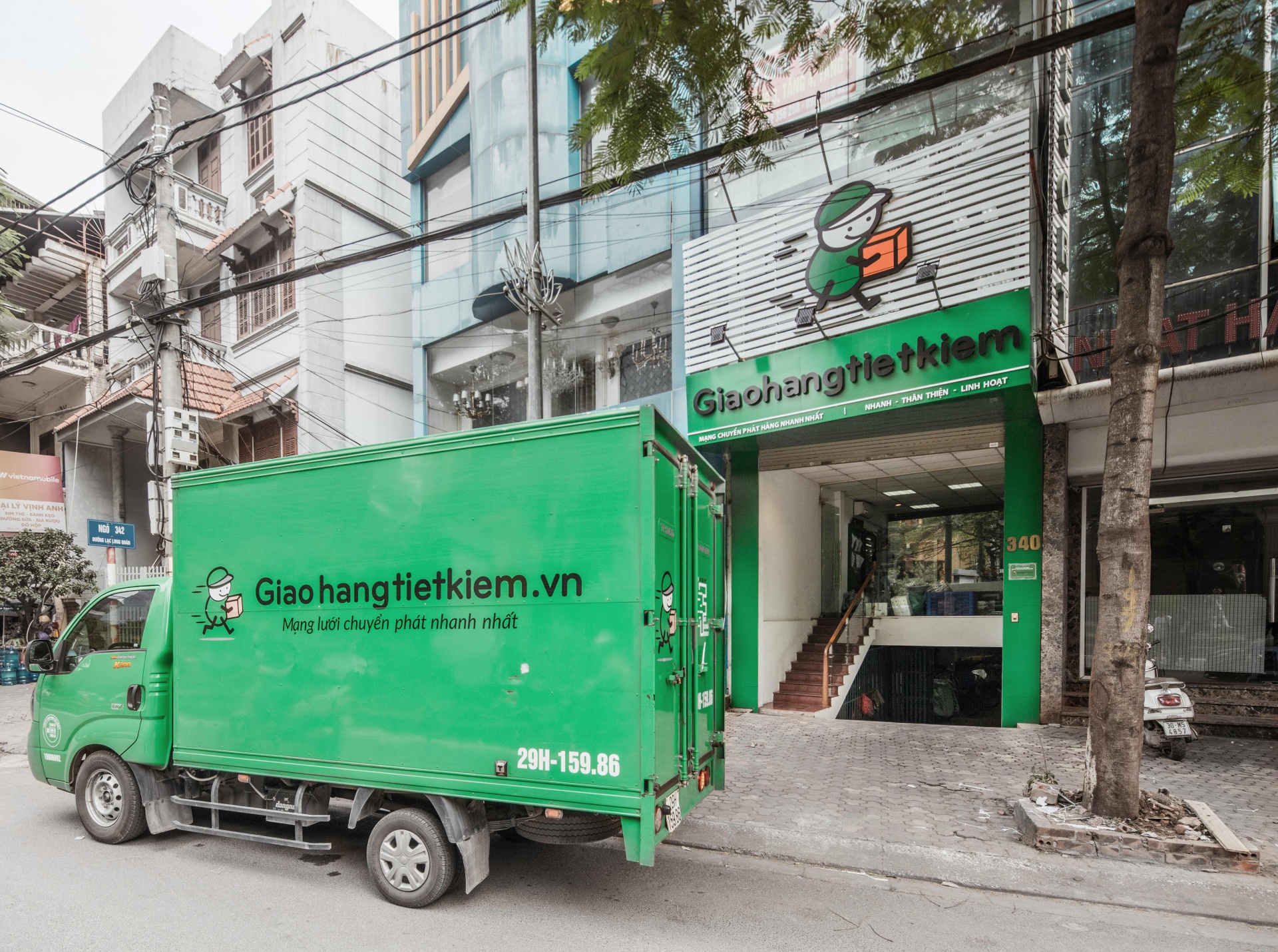 Công ty CP Giao hàng tiết kiệm tuyển dụng nhân viên bưu cục, thu nhập 8-15 triệu/tháng