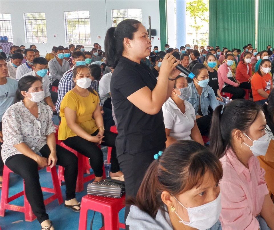 Lắng nghe công nhân lao động để thấu hiểu và chia sẻ