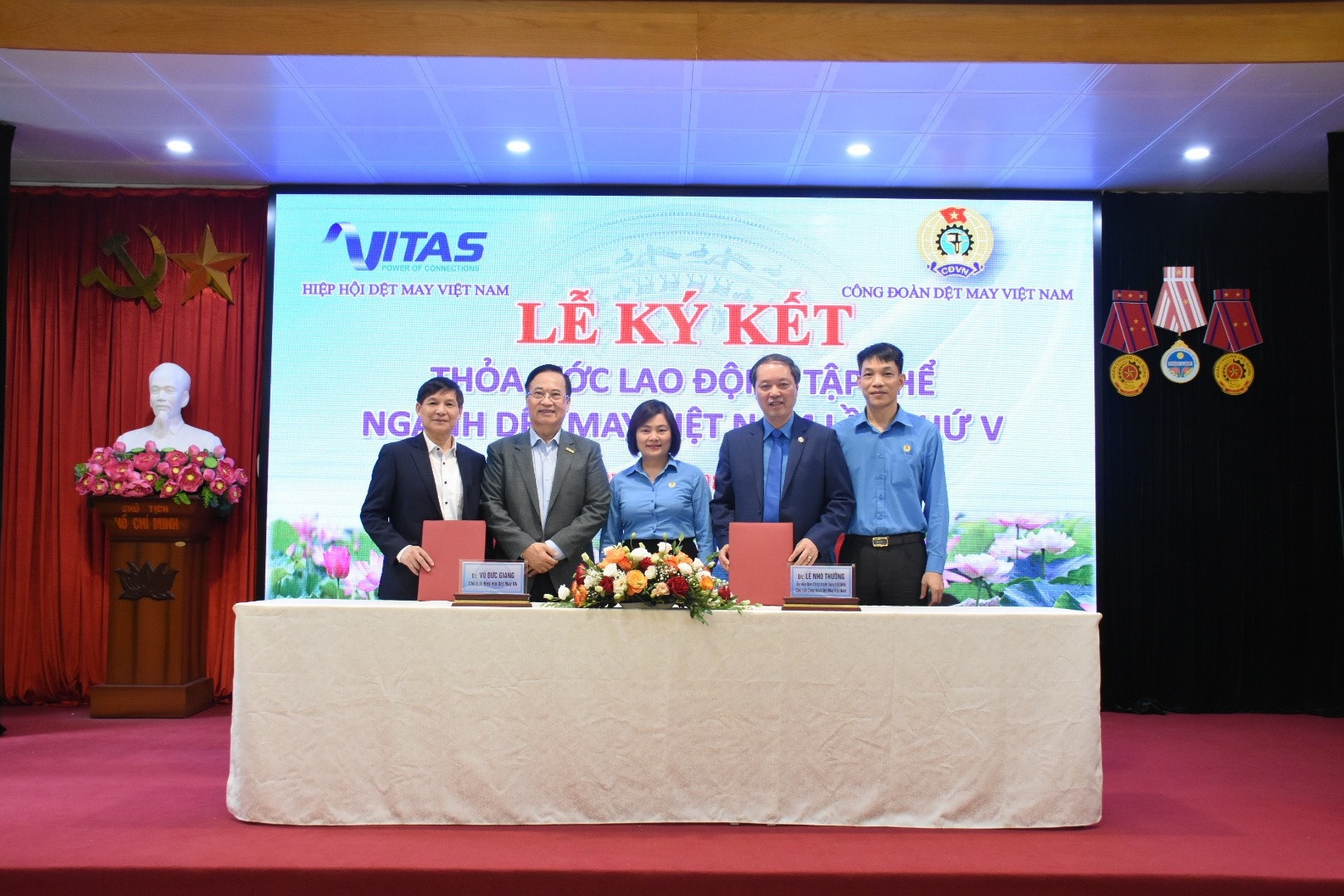 Bản lĩnh cán bộ là ở bảo vệ quyền lợi đã ký trong thỏa ước