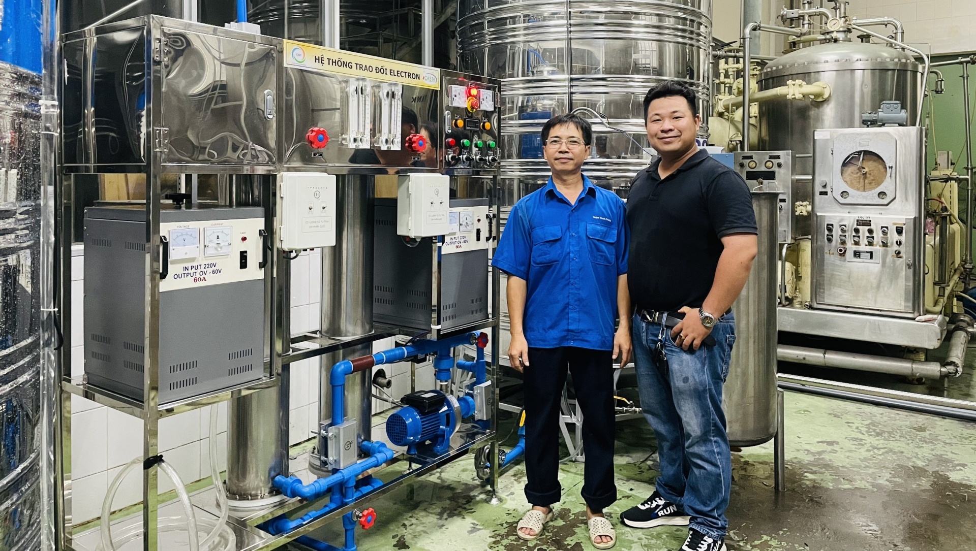 Cán bộ công đoàn song hành với công tác nghiên cứu khoa học