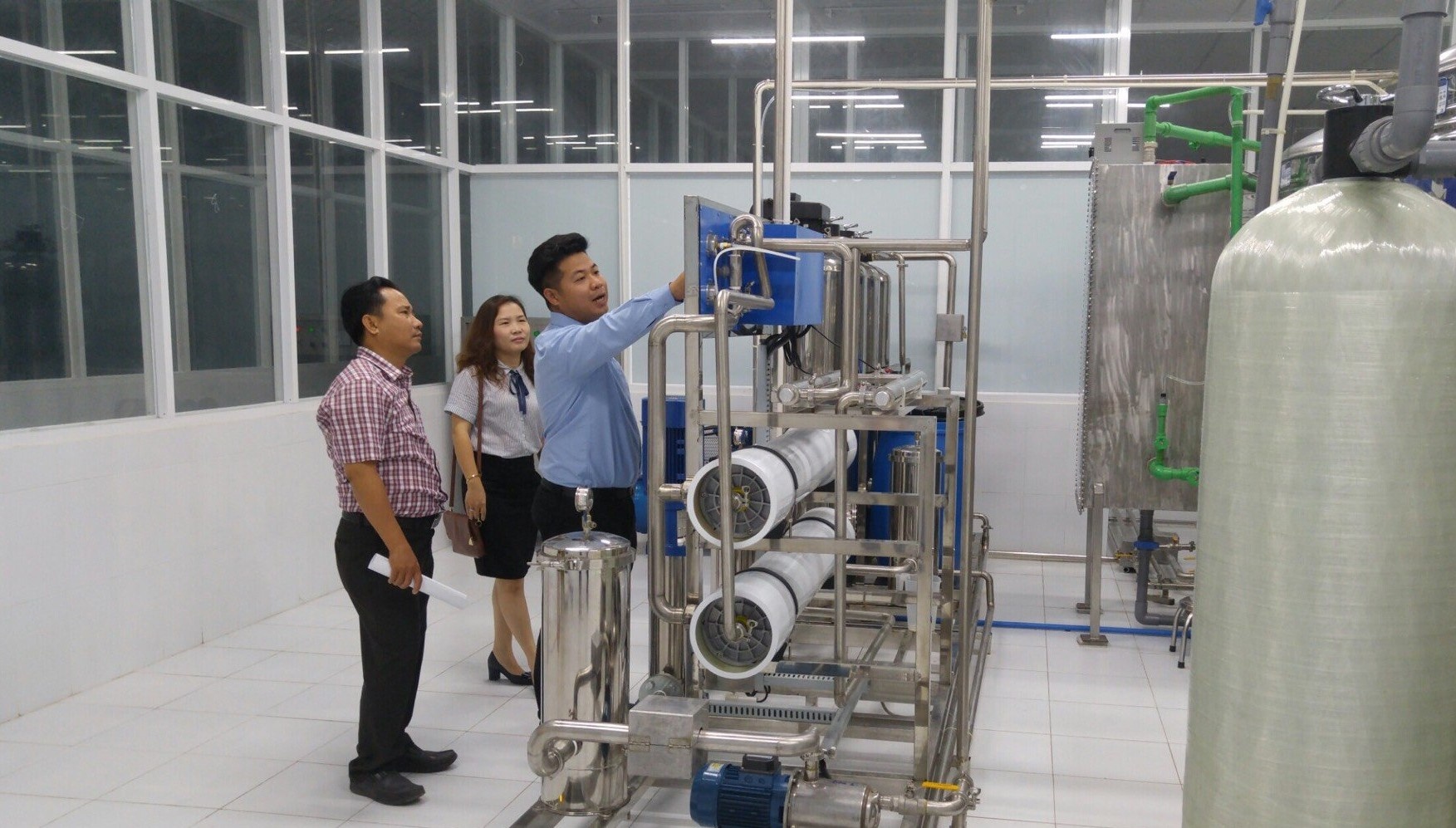 Cán bộ công đoàn song hành với công tác nghiên cứu khoa học