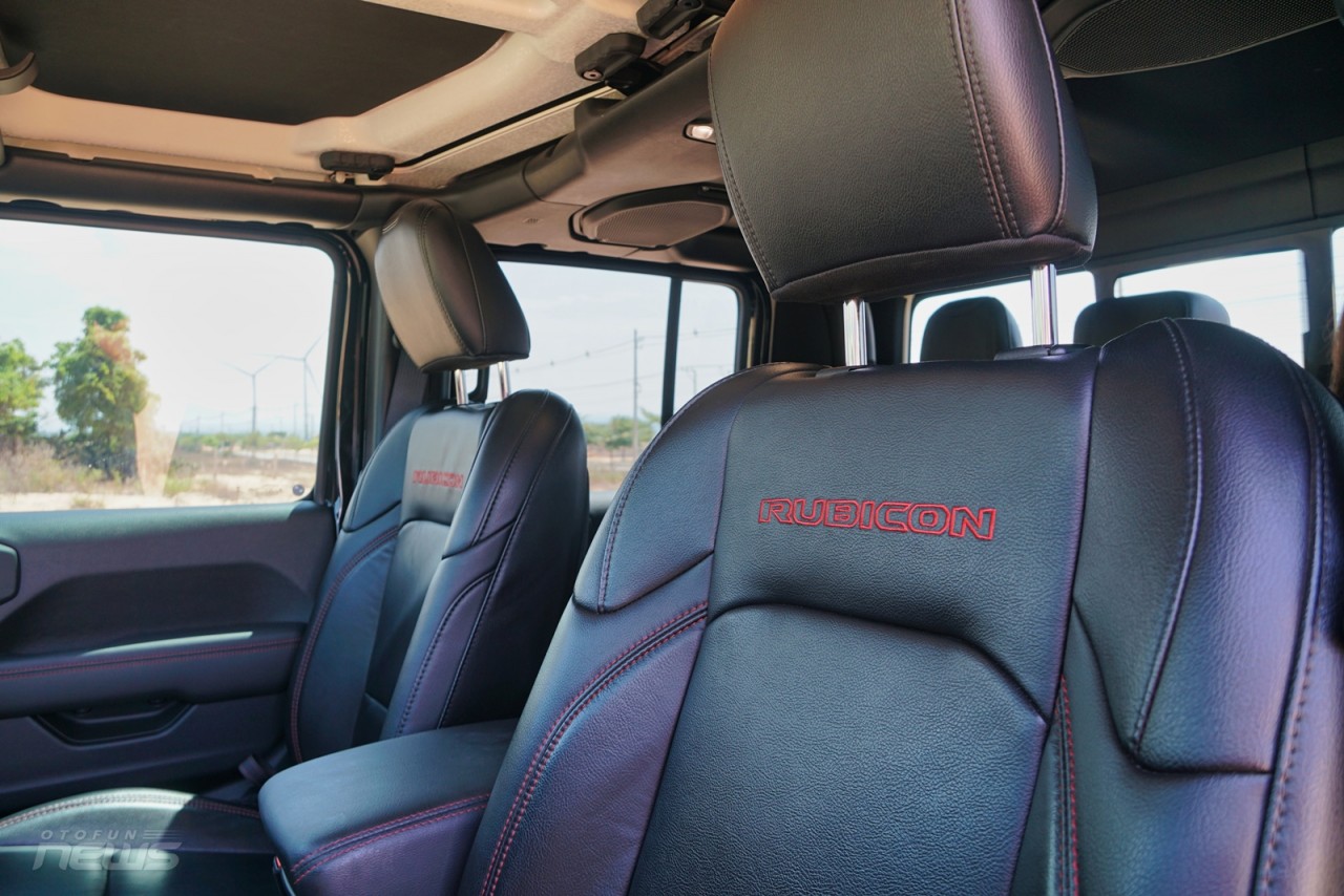 Jeep Gladiator 2023: Mẫu bán tải không dành cho số đông Jeep Gladiator 2023: Mẫu bán tải không dành cho số đông