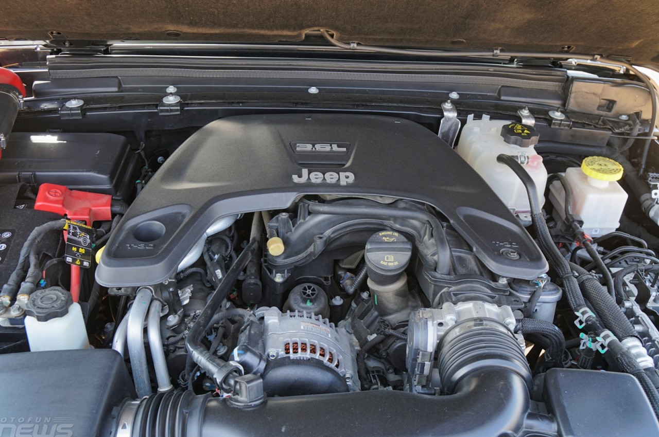 Jeep Gladiator 2023: Mẫu bán tải không dành cho số đông Jeep Gladiator 2023: Mẫu bán tải không dành cho số đông