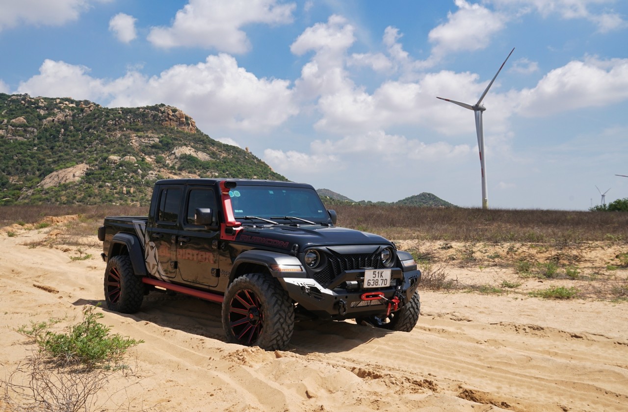 Jeep Gladiator 2023: Mẫu bán tải không dành cho số đông Jeep Gladiator 2023: Mẫu bán tải không dành cho số đông