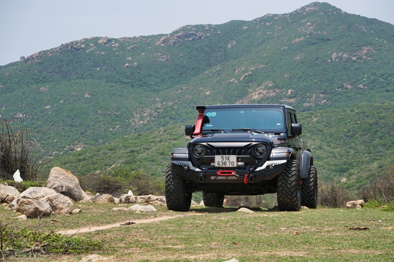Jeep Gladiator 2023: Mẫu bán tải không dành cho số đông Jeep Gladiator 2023: Mẫu bán tải không dành cho số đông